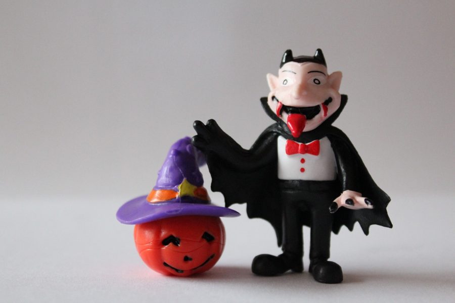 picture of dracula figure
